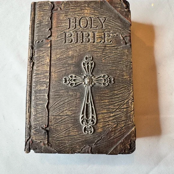 Vintage Holy Bible Trinket Box Religious Jewelry Keepsake Box Cross Lid - Picture 3 of 6